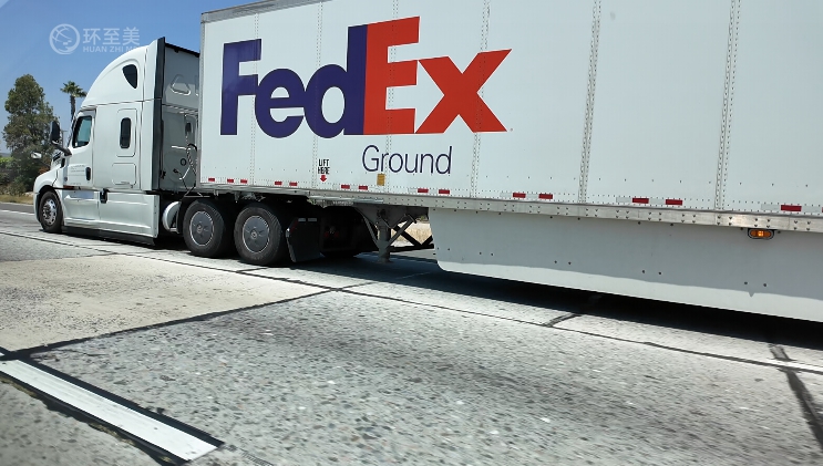 fedex是快递还是卡派？